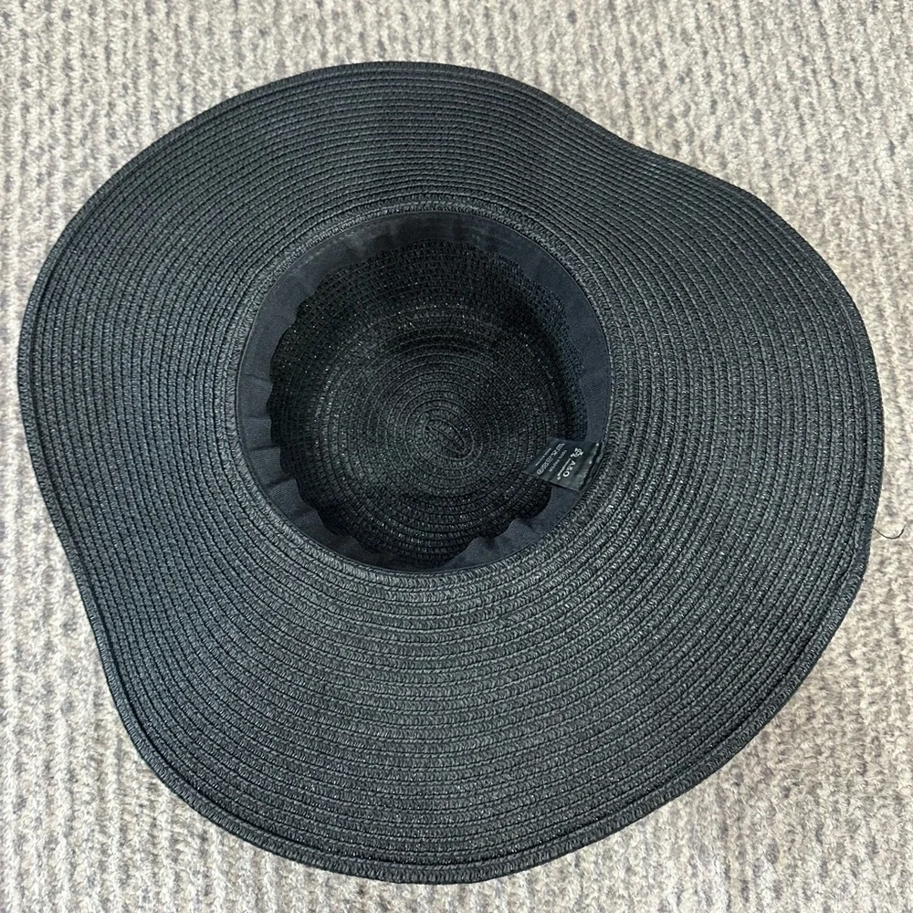 Women’s black Sun Hat with Multi-colored Pom poms, NWOT!